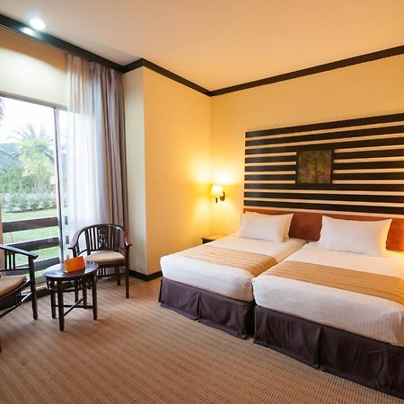 Hotel Felda Residence Hot Springs Sungkai Zewnętrze zdjęcie